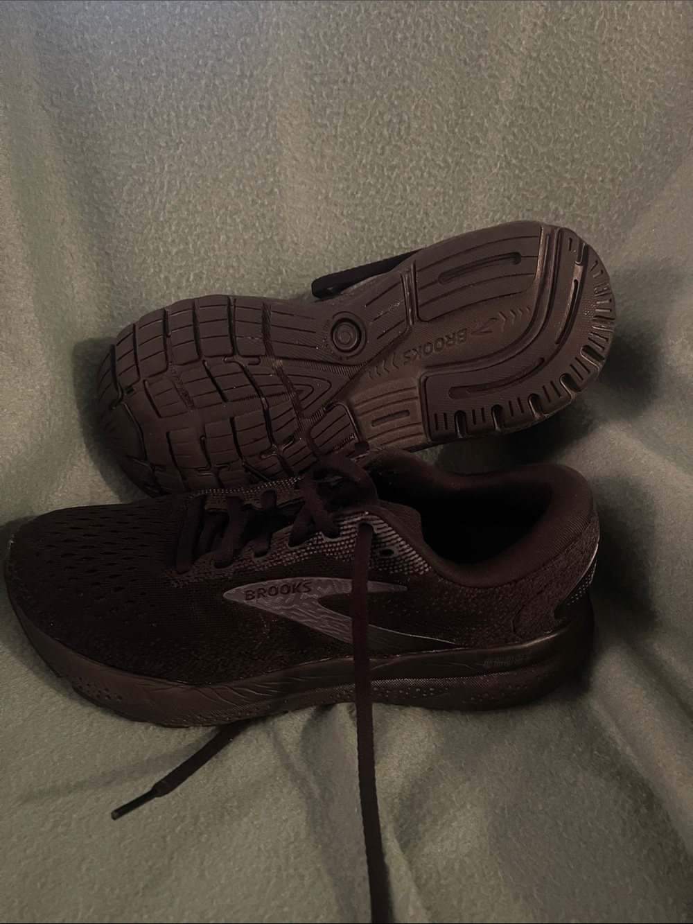 Brooks Women's All-Black Lightweight Running Sneakers